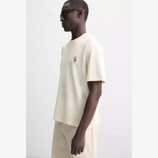 CONTRAST PHOTO PRINT T-SHIRT - Image 1
