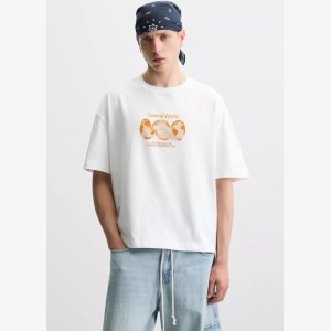 T-SHIRT WITH CONTRAST PRINTS