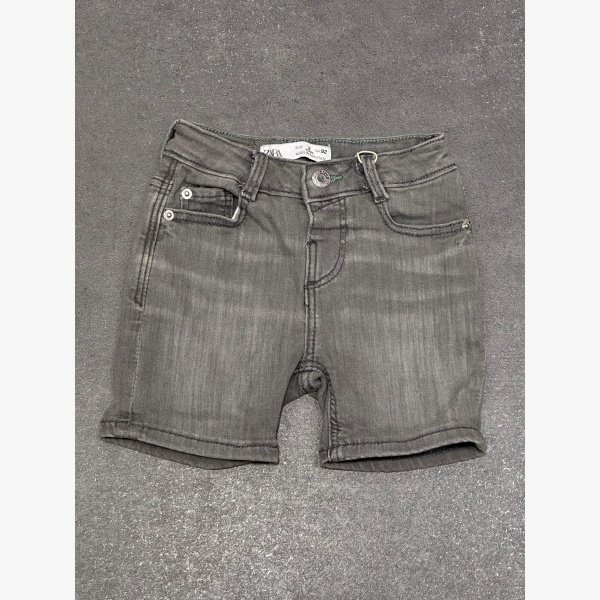 REGULAR FIT SHORT - Image 1