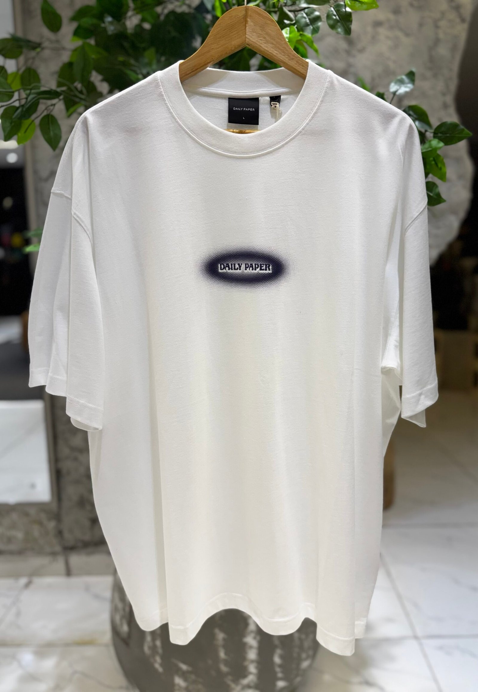 img_0738-3 WHITE DOTTED LOGO T-SHIRT - Image 1
