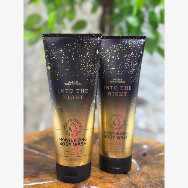 INTO THE NIGHT MOISTURIZING BODY WASH - Image 1
