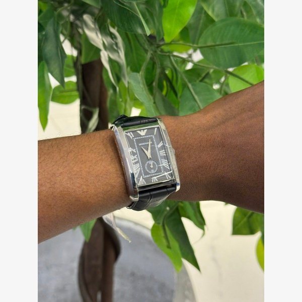 RECTANGULAR BLACK DIAL WATCH - Image 8