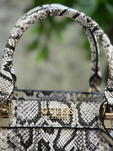 GUESS SATCHEL BAG  ANADELA - Image 3