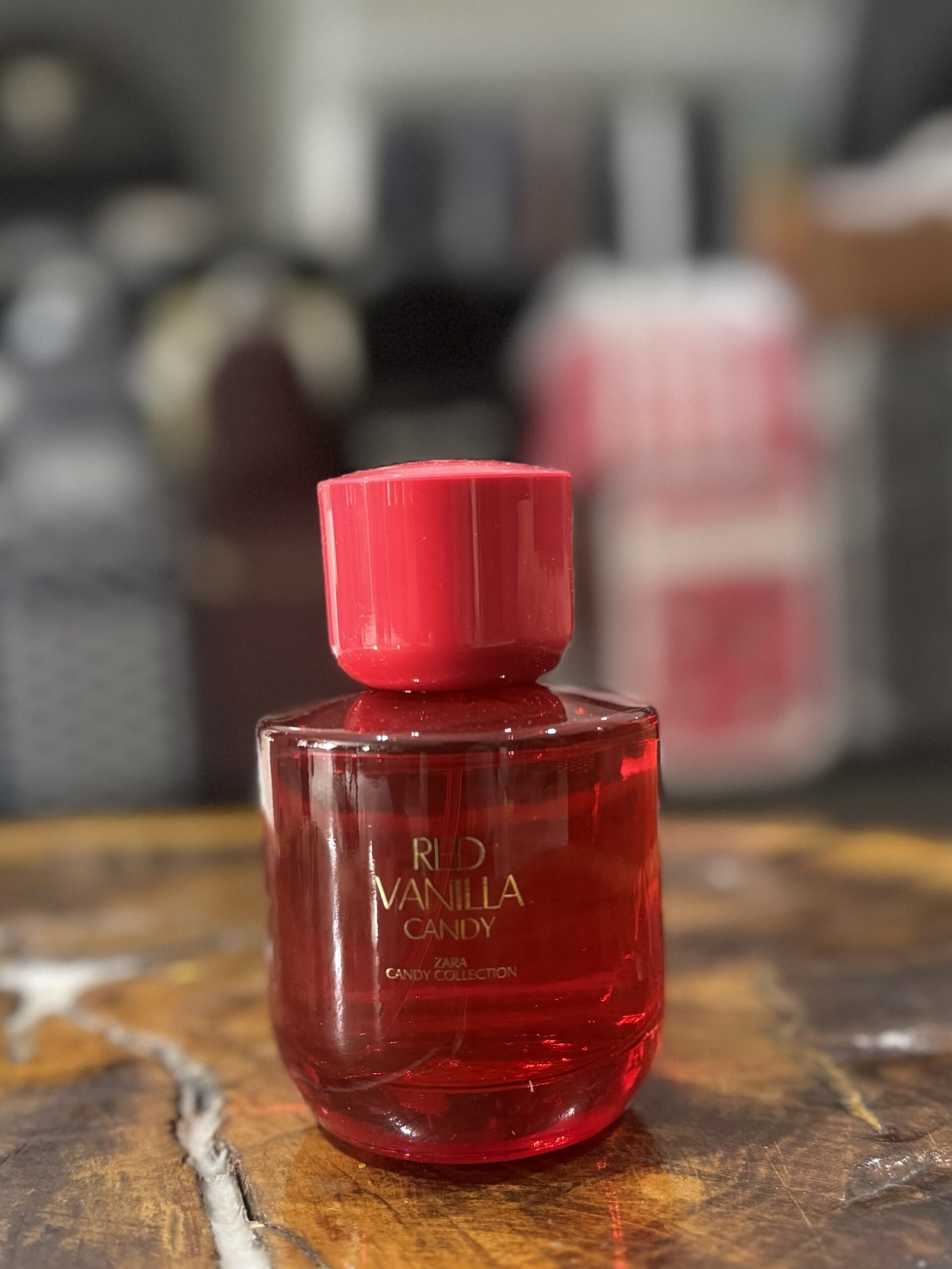 img_8279 RED VANILLA INTENSE EDP 90 ML - Image 1