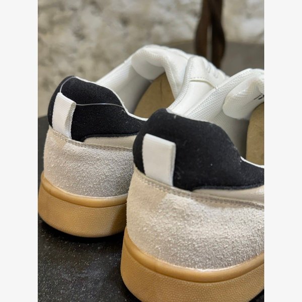 CONTRAST PANEL LOW-TOP TRAINERS - Image 7