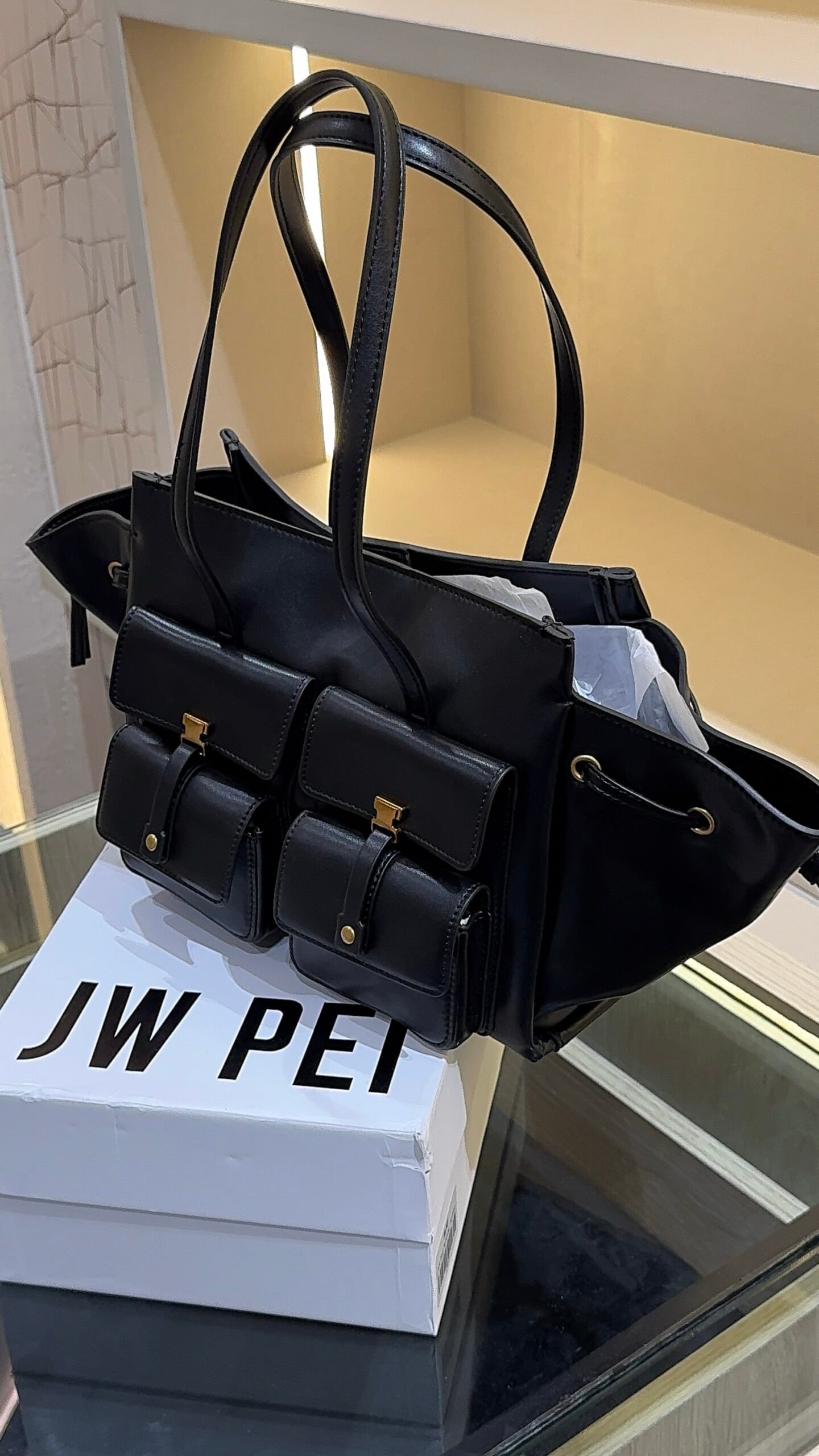 img_5383 JW PEI - Linda Tote Bag - Black - Image 1