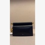 HOLLY LEAF CHARM CLUTCH BAG - Image 4