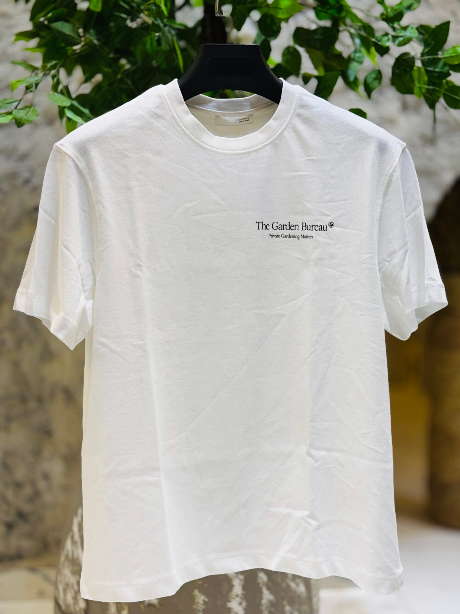 img_5225 CONTRAST PRINT T-SHIRT - Image 1