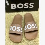 BOSS ARYEH SLIDE