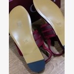 HORSEBIT THONG FLAT SANDALS - Image 9