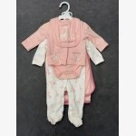 Multi-piece newborn baby clothing set