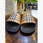 BURBERRY FURLEY VINTAGE CHECK SLIDE - Image 3