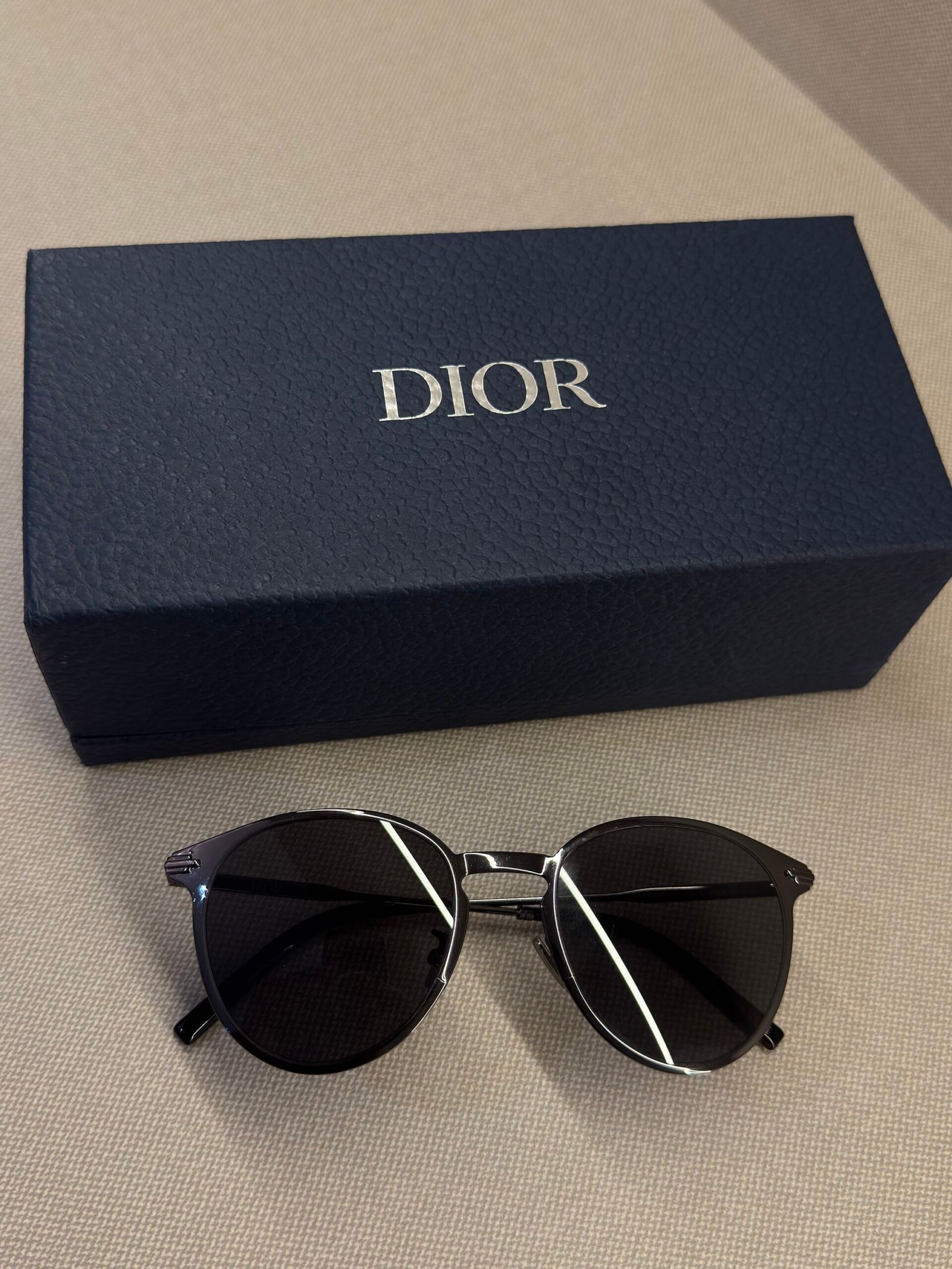 img_1018-3 Dior - Sunglasses - DiorBlackSuit R8U - Black - Dior Eyewear - Image 1