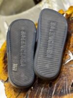 LOGO EMBOSSED RUBBER POOL SLIDE - Image 6