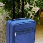 SIGNATURE LOGO SUITCASE