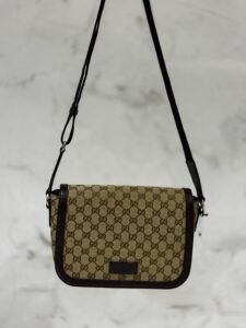 GG CANVAS FLAT SHOULDER MESSENGER