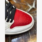 AIR JORDAN 1 RERTRO HIGH OG - Image 3