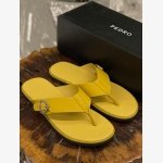 BUCKLE THONG SANDALS