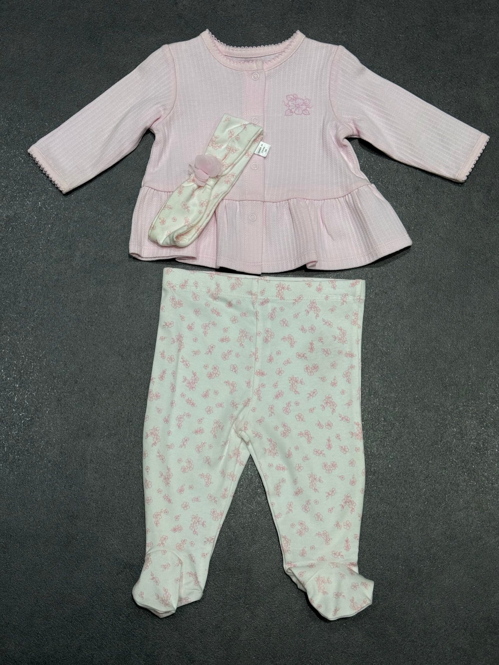 img_9763-5 3-Piece Cardigan Set - Image 1