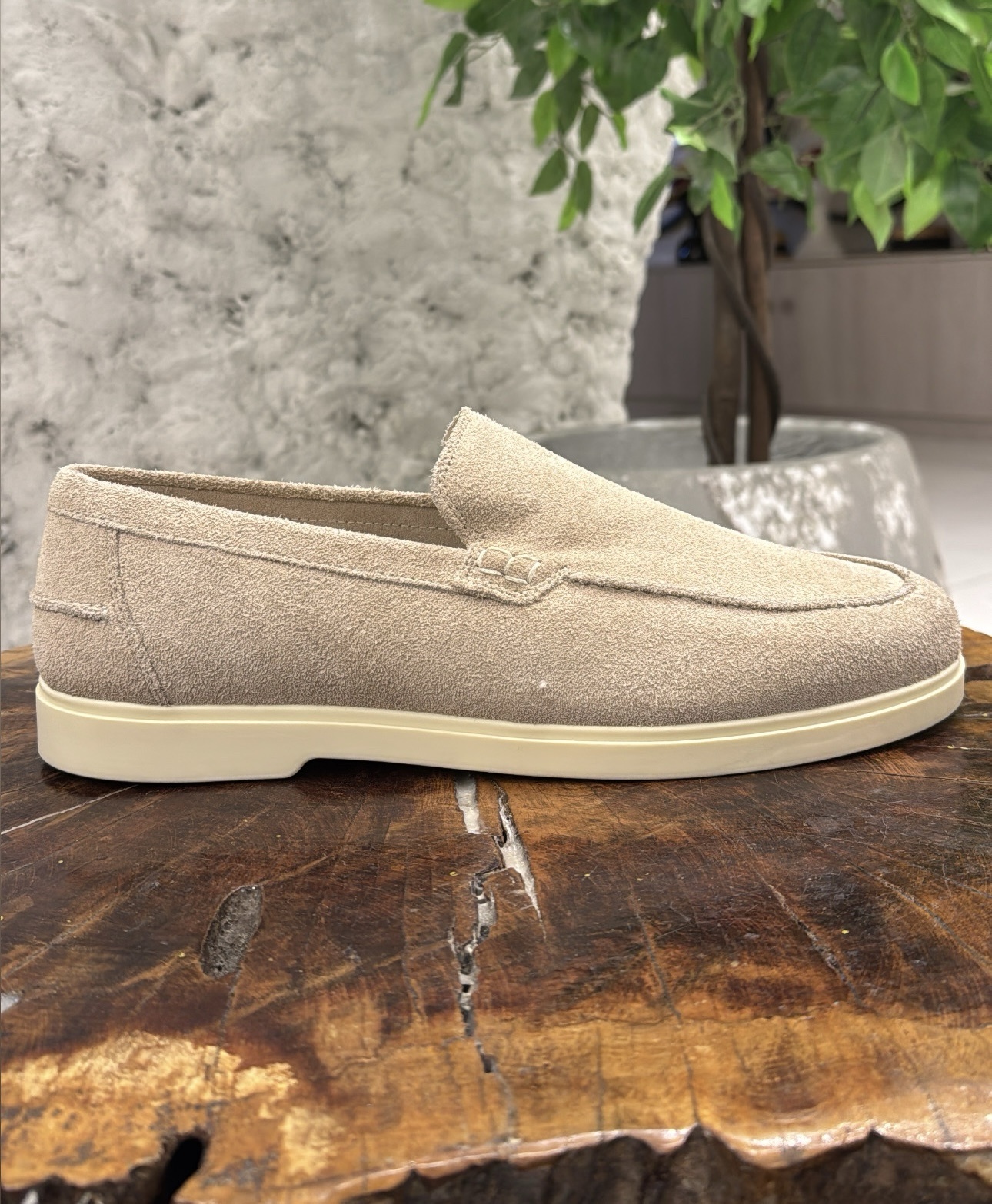 a27964c9-fbef-4a45-b368-5b4fd502c2b1 CASUAL LEATHER LOAFERS - Image 1