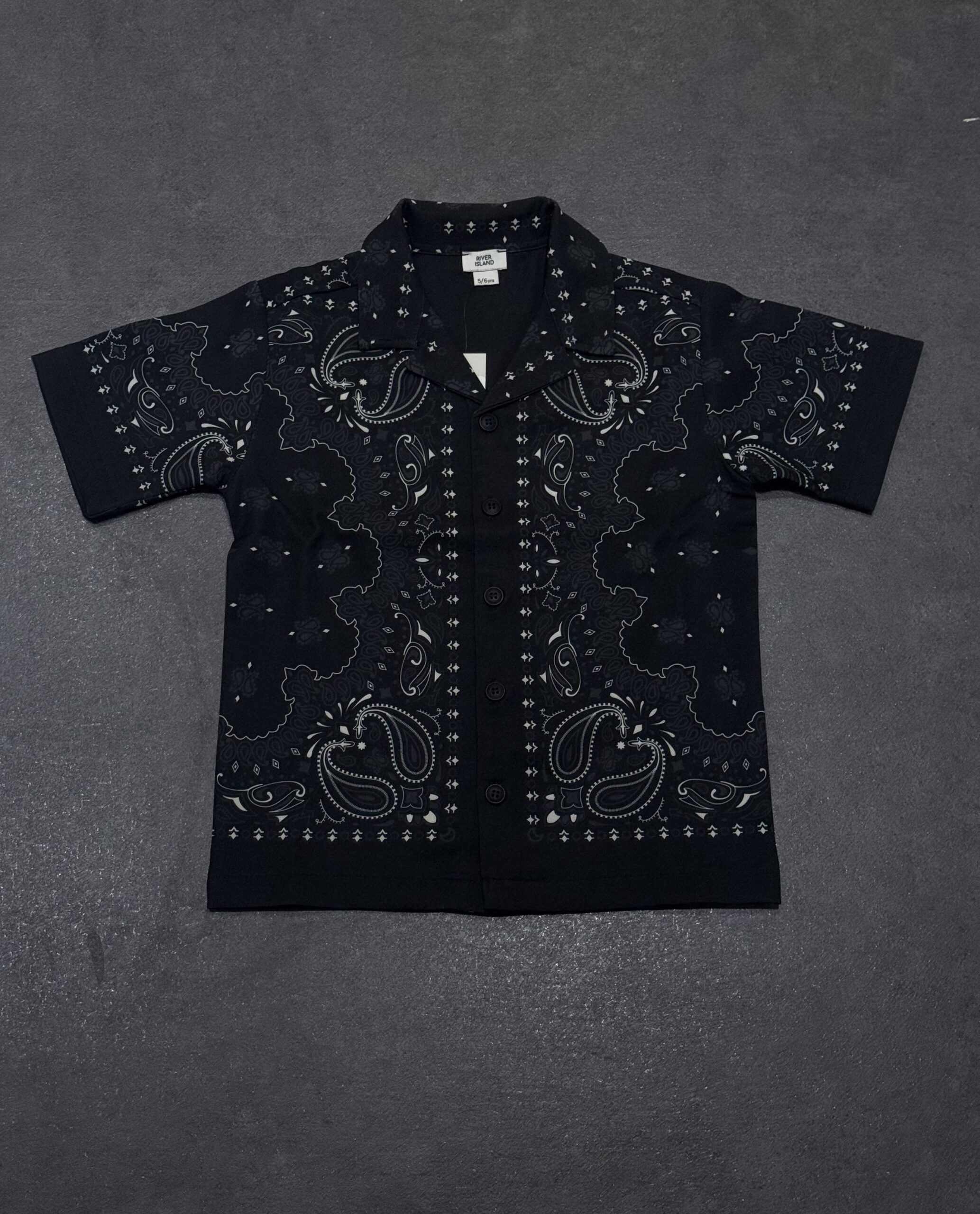 img_3309-2 Short Sleeve Paisley Border Shirt - Image 1