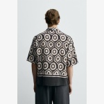 CONTRAST GEOMETRIC PRINT SHIRT - Image 4