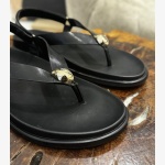 ELVIA BLACK LEATHER THONG SANDAL - Image 3