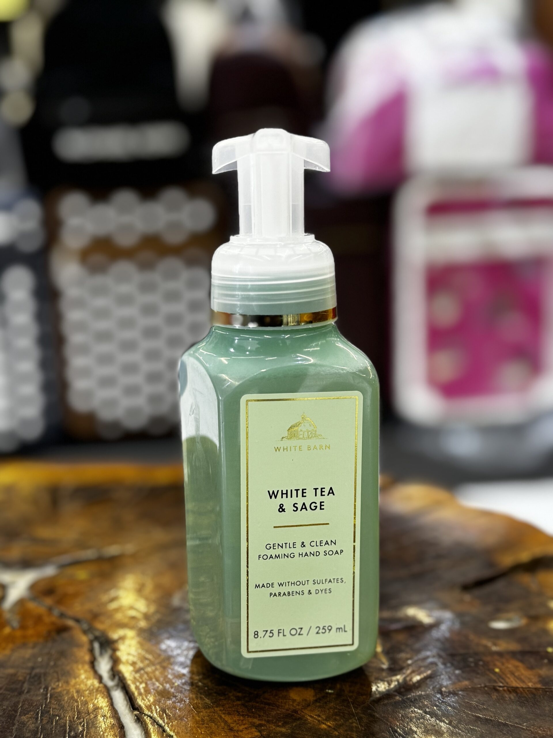 img_0358-2 WHITE TEA & SAGE GENTLE & CLEAN FOAMING HAND SOAP - Image 1