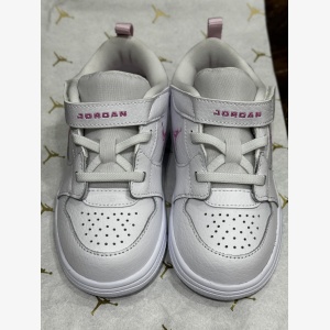Jordan Court Connect Low (TD)