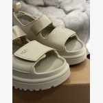 UGG GoldenGlow sandals - Image 3