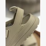 UGG GoldenGlow sandals - Image 6