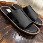 LEATHER SLIDE SANDALS