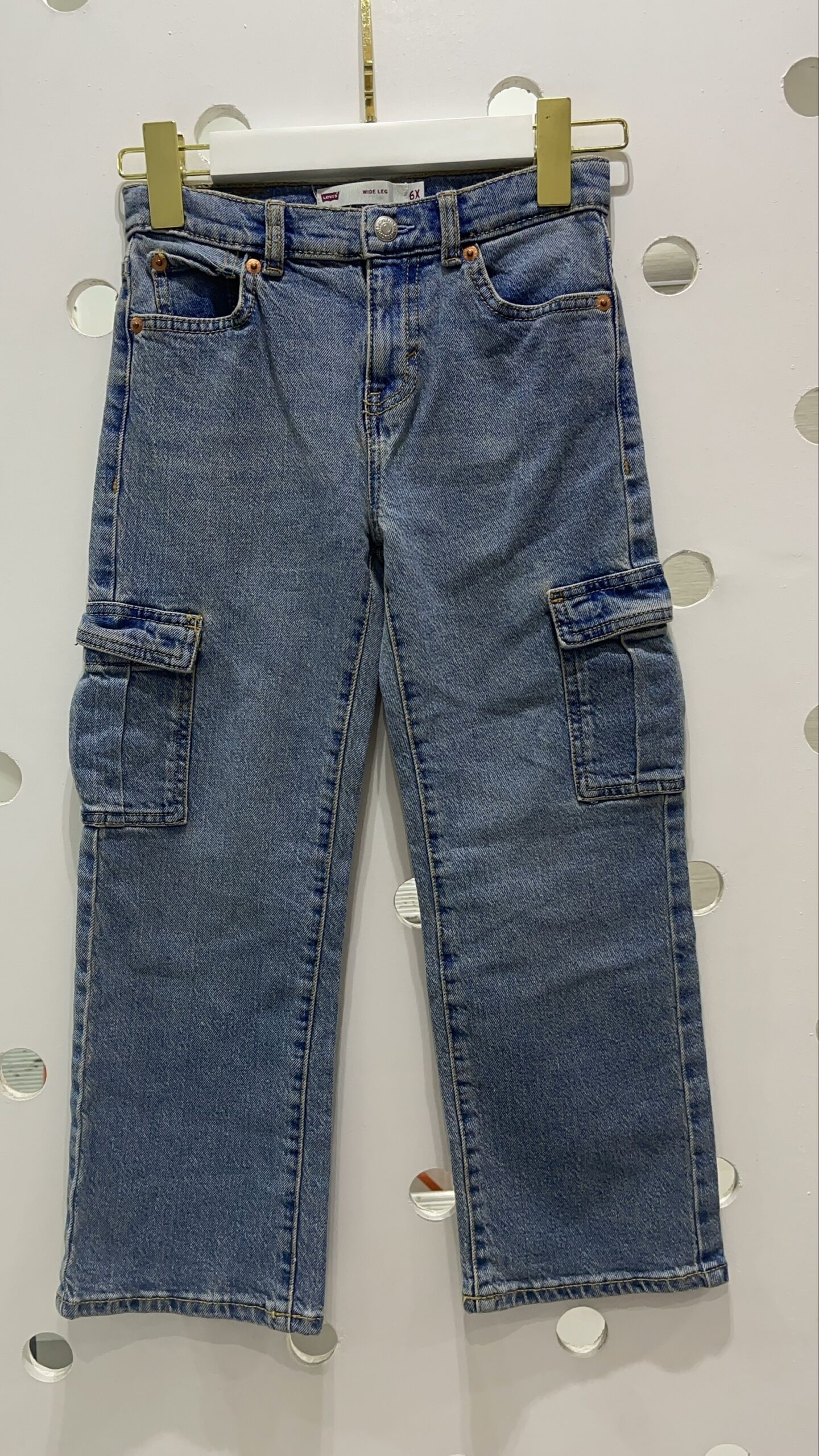 img_6756 Levi’s :Kids ’94 Baggy Cargo Wide-Leg Jeans - Image 1